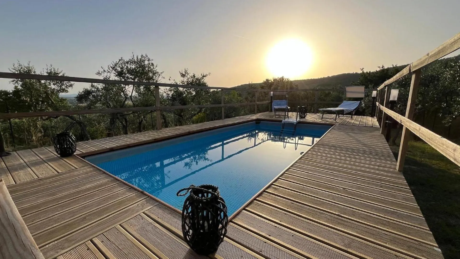 On A Picturesque Hillside, Breathtaking Views Of Cortona Villa Nyaraló